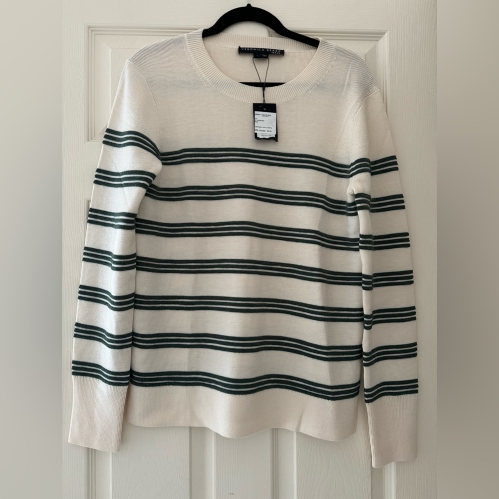 Black and white sweater! Size large! From Veronica beard!